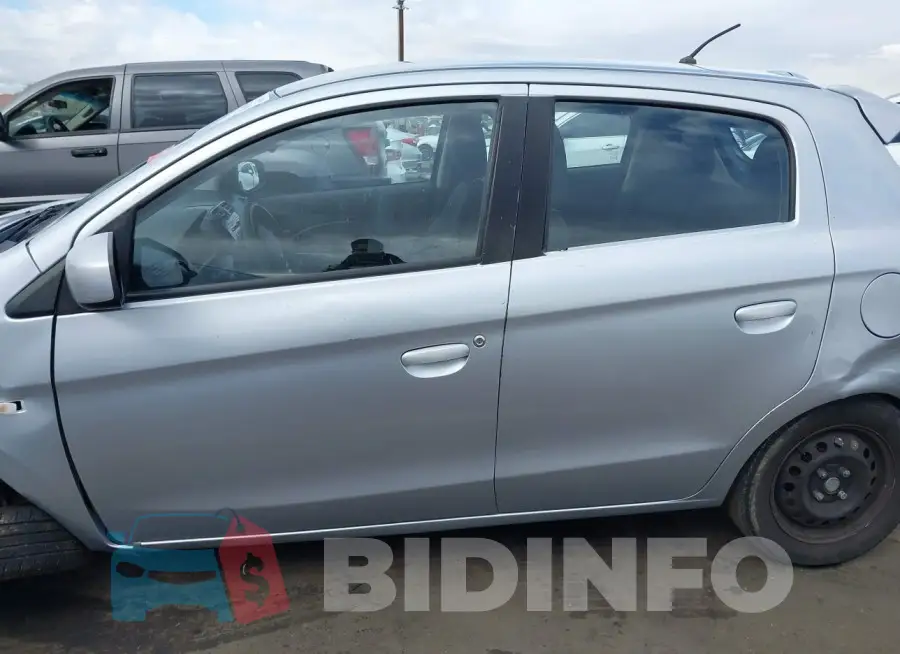 ML32A3HJ9FH032821 Photo# 15