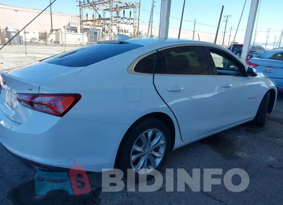 1G1ZD5ST2KF174290 Photo# 13