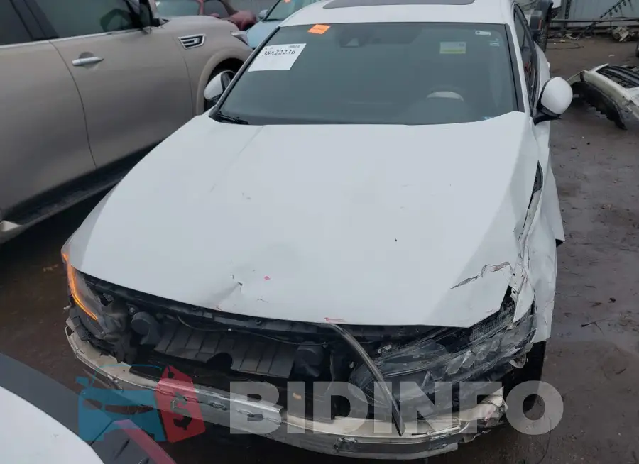 1HGCV2F30JA011041 Photo# 13