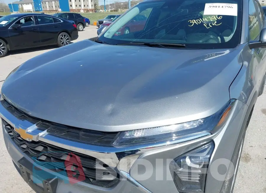 KL77LFE23RC133735 Photo# 6