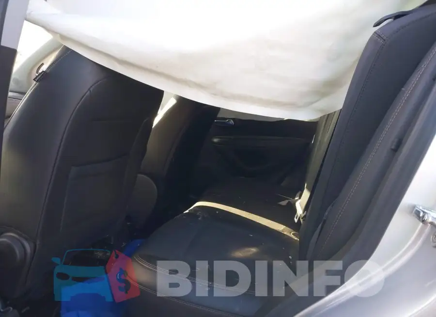KL7CJPSB2KB952018 Photo# 8