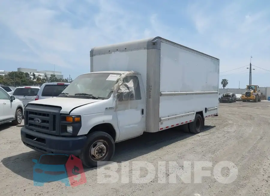 1FDWE3FS1FDA32331 Photo# 2