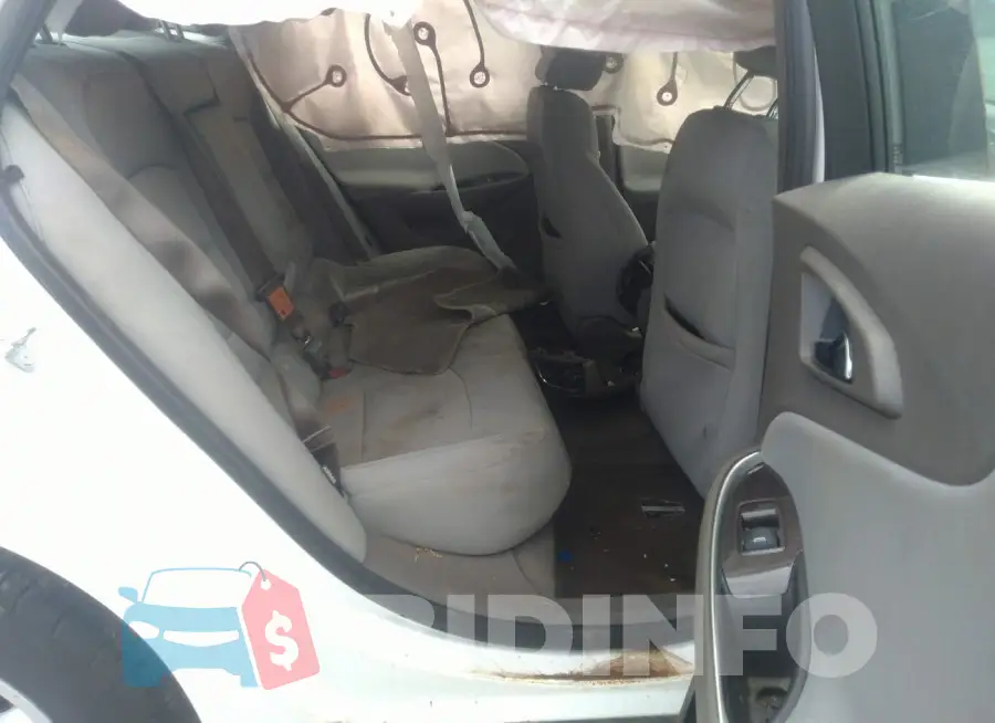 1G1ZD5ST2MF050488 Photo# 8