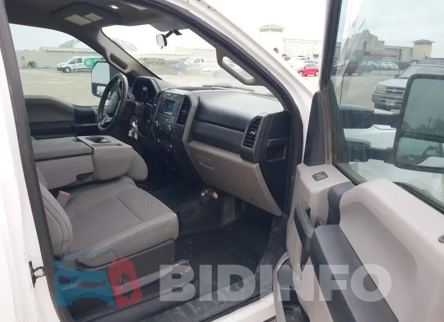 1FTBF2B64HEE01909 Photo# 5