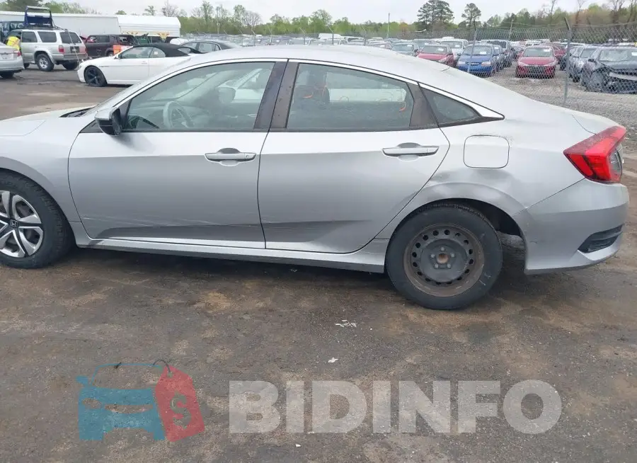 19XFC2F58GE041686 Photo# 6
