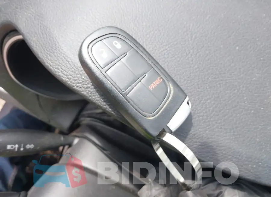 1C4PJMLB1KD181573 Photo# 11