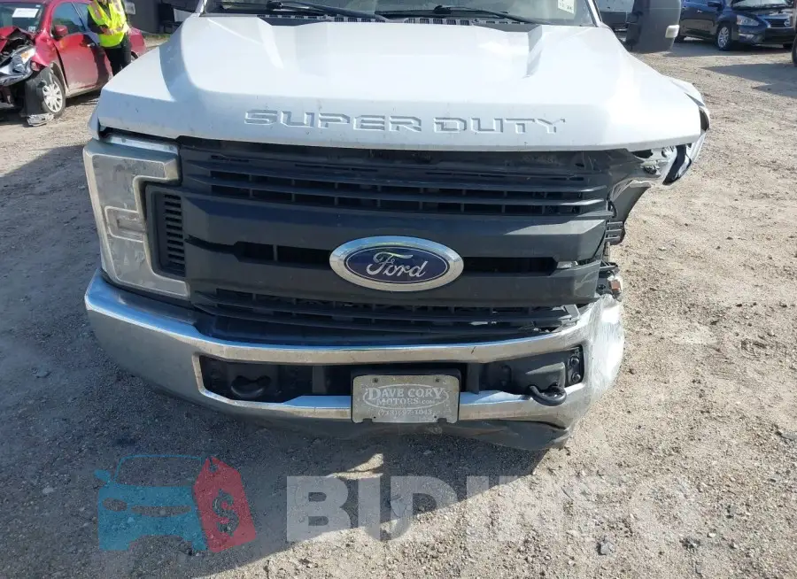 1FT7X2A69HEC85949 Photo# 12
