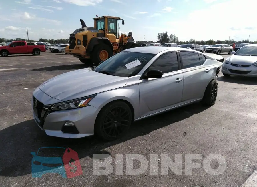 1N4BL4CV4KC167399 Photo# 2