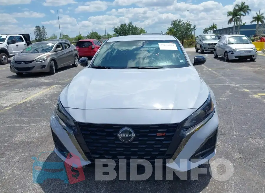 1N4BL4CV4PN339524 Photo# 18
