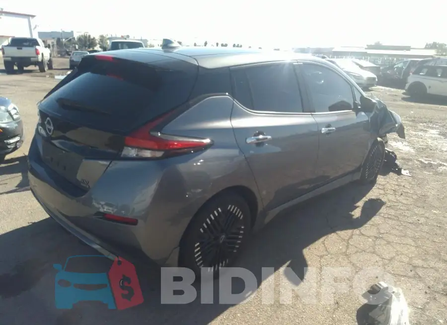 1N4CZ1CV7PC552805 Photo# 4