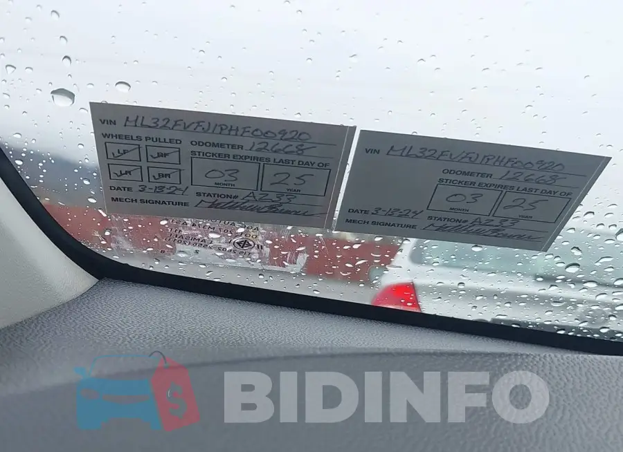 ML32FVFJ1PHF00920 Photo# 20