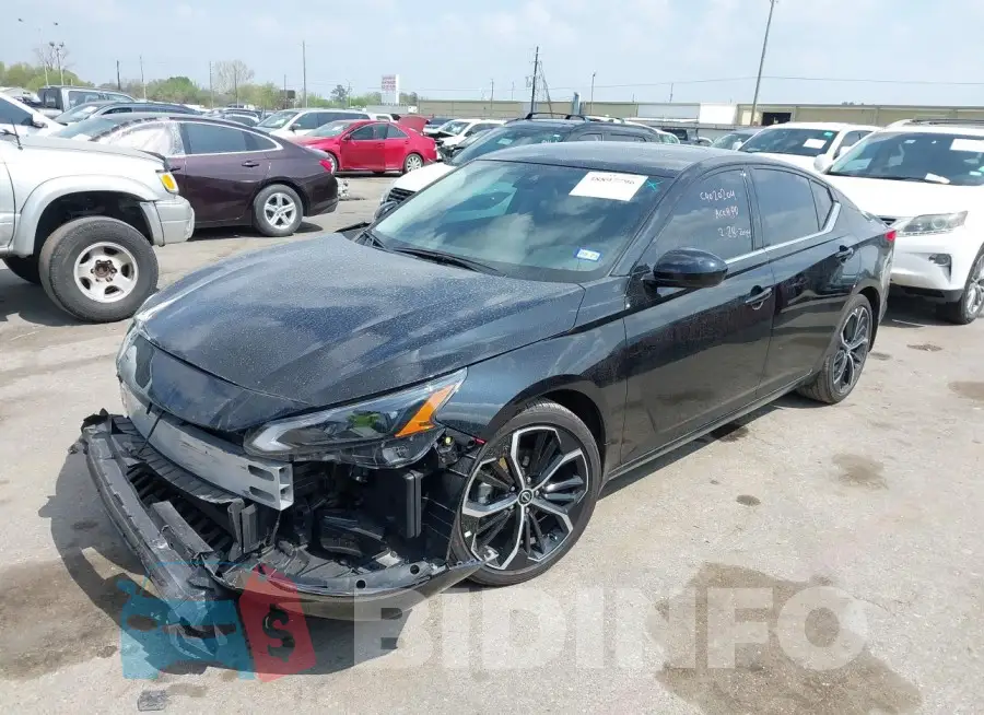 1N4BL4CV2RN330162 Photo# 2