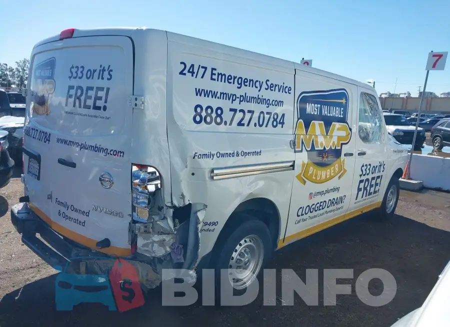 1N6BF0KM7MN805085 Photo# 4