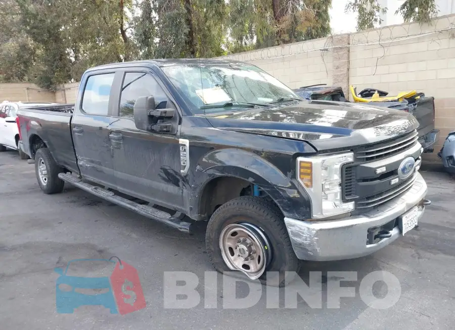 1FT7W2B65JEB72913 Photo# 1