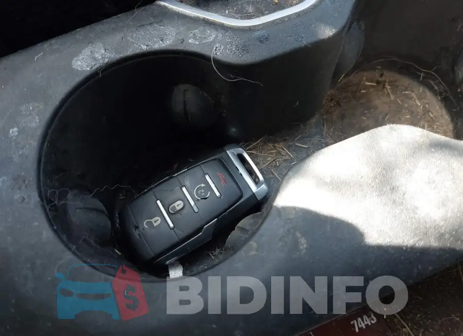 1C6SRFFT8MN736171 Photo# 11