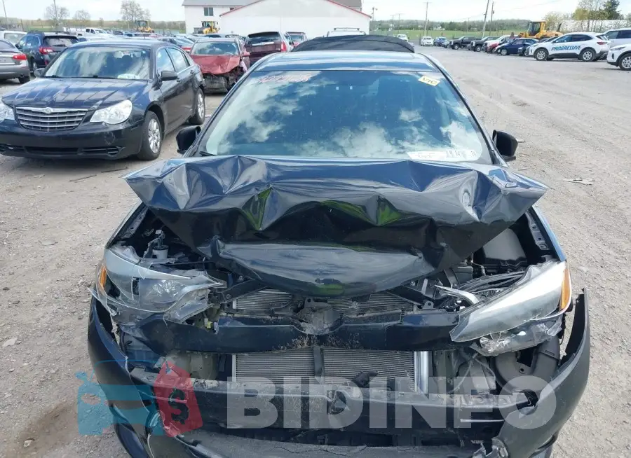 2T1BURHE5GC734120 Photo# 12