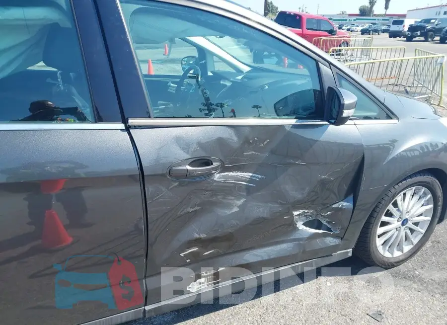 1FADP5CU0GL106021 Photo# 6
