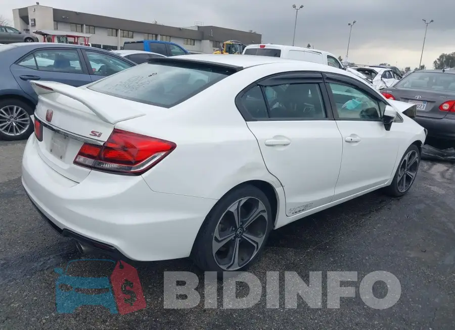 2HGFB6E55FH704230 Photo# 4