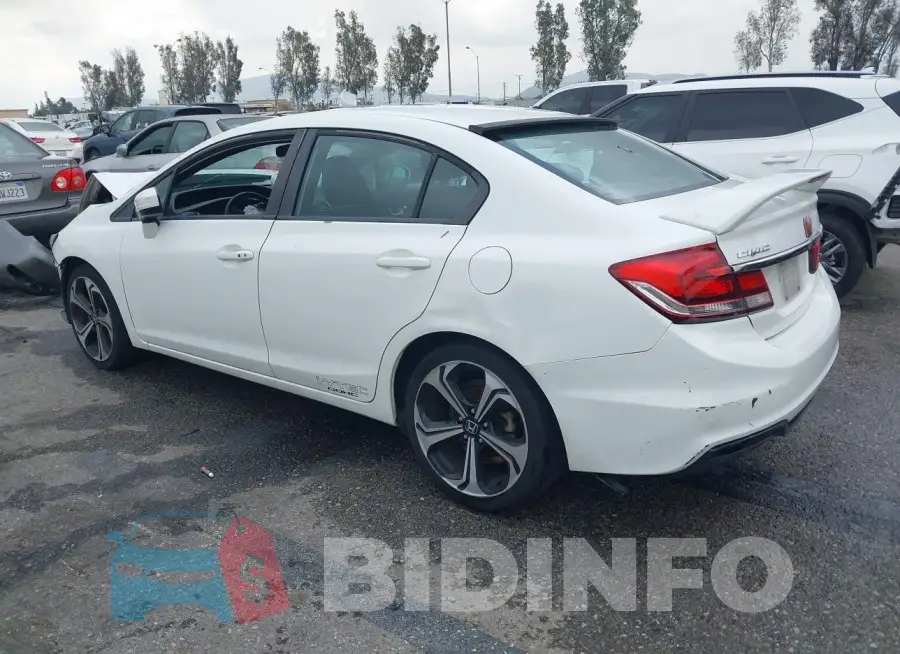 2HGFB6E55FH704230 Photo# 3