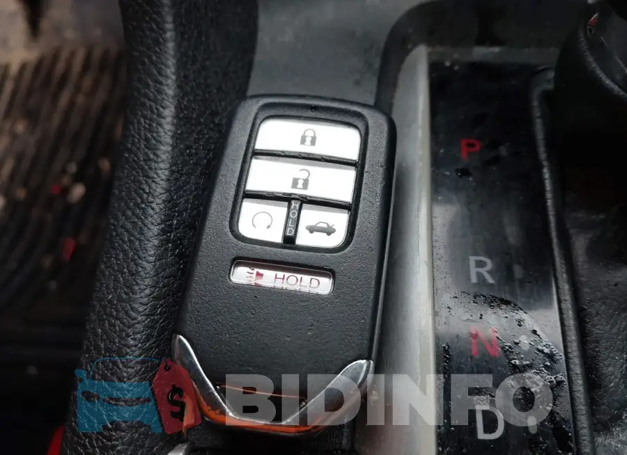 2HGFC3B37KH352809 Photo# 11