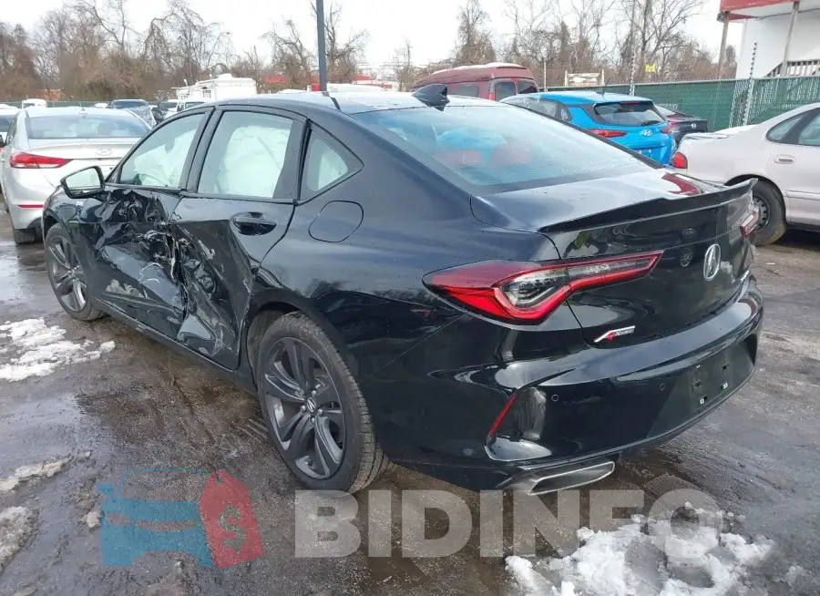 19UUB6F57PA004327 Photo# 3