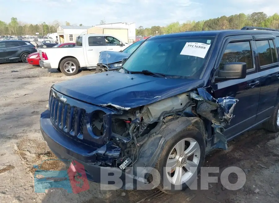 1C4NJPFB7FD377642 Photo# 6