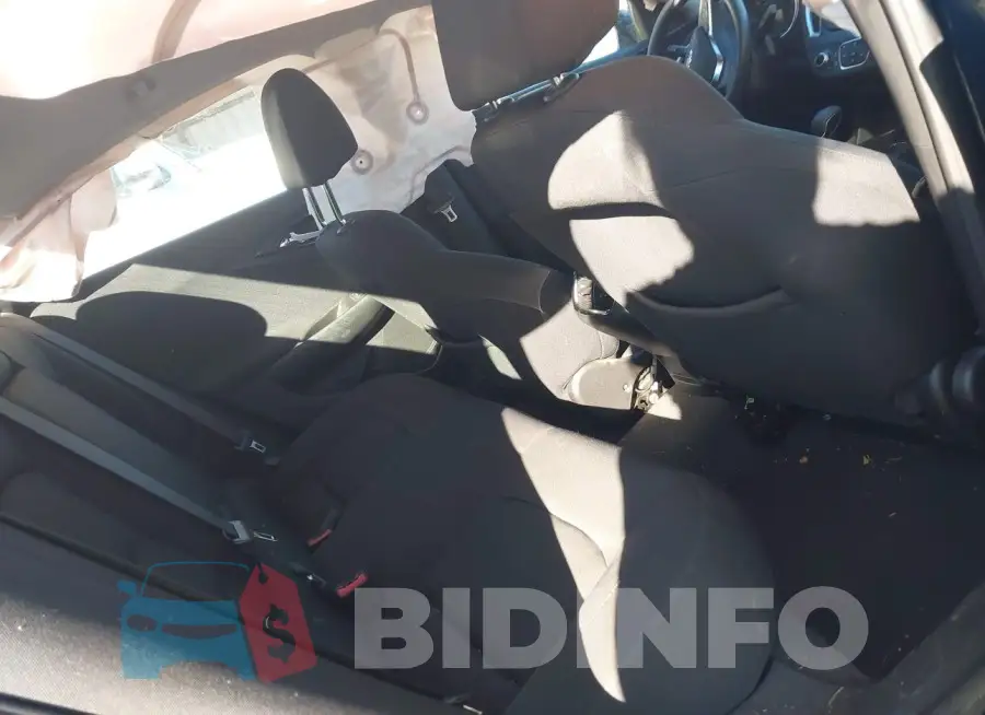 1G1ZD5ST8MF007502 Photo# 8