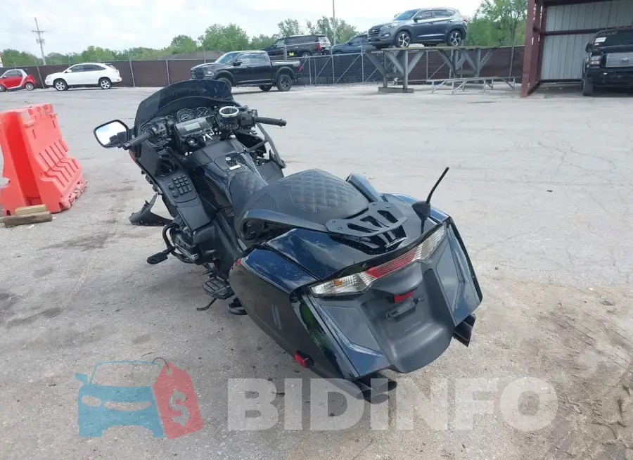 JH2SC6843EK100090 Photo# 3