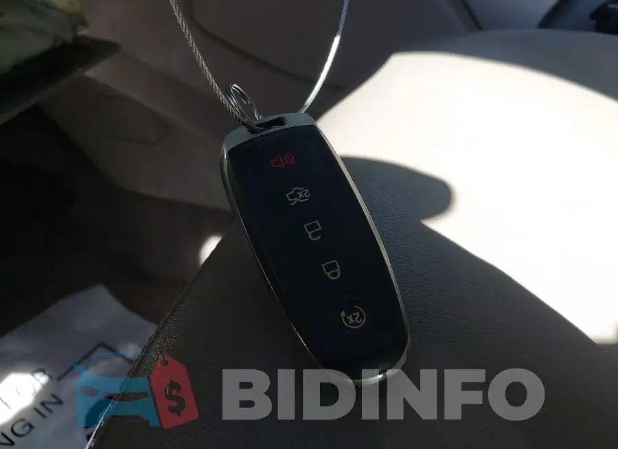 1FADP5CU5GL110176 Photo# 11
