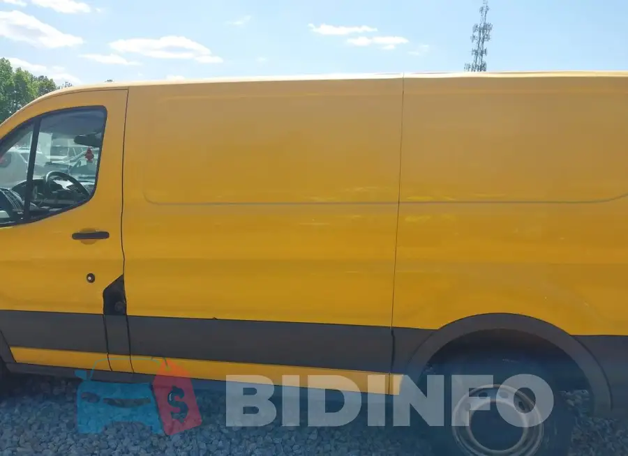 1FTYR1ZM7HKB27686 Photo# 14