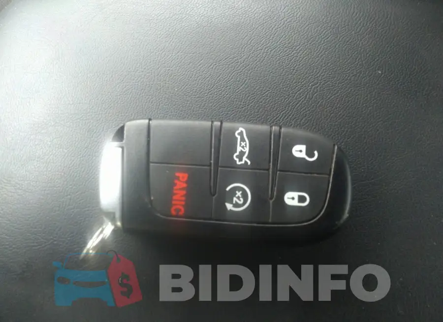 2C3CDXJG5NH245034 Photo# 11