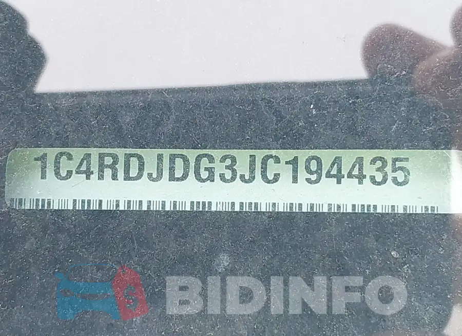 1C4RDJDG3JC194435 Photo# 17