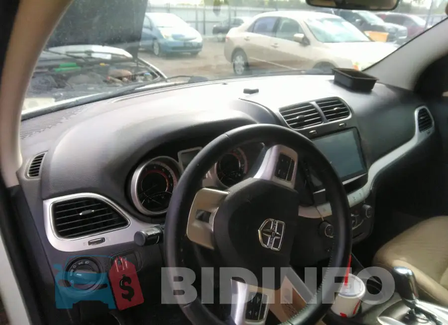 3C4PDCAB1HT696905 Photo# 5