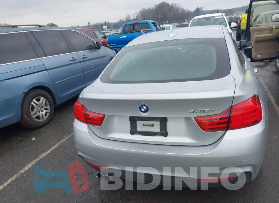 WBA4F7C38HG787519 Photo# 16