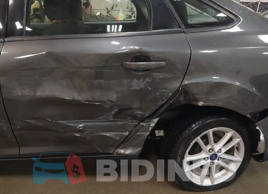 1FADP3F28HL288471 Photo# 6