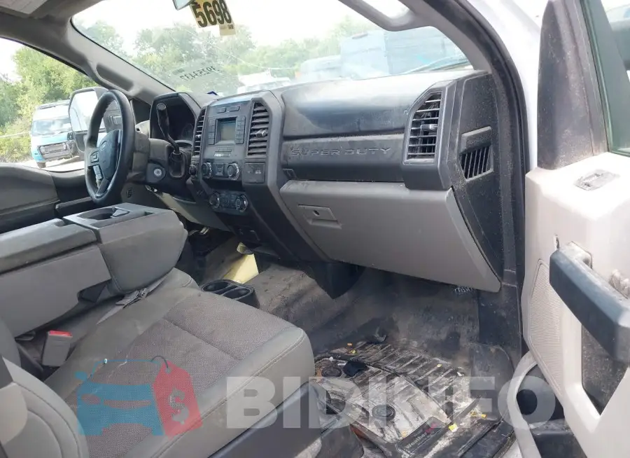 1FT7X2B63KEF50872 Photo# 5