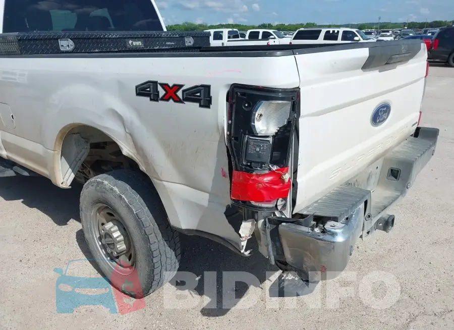 1FT7X2B63KEF50872 Photo# 6