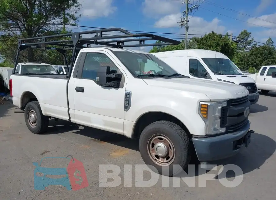 1FTBF2A67JEC83054 Photo# 1