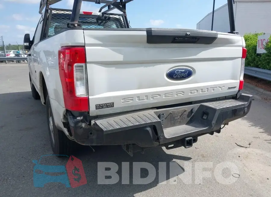 1FTBF2A67JEC83054 Photo# 6