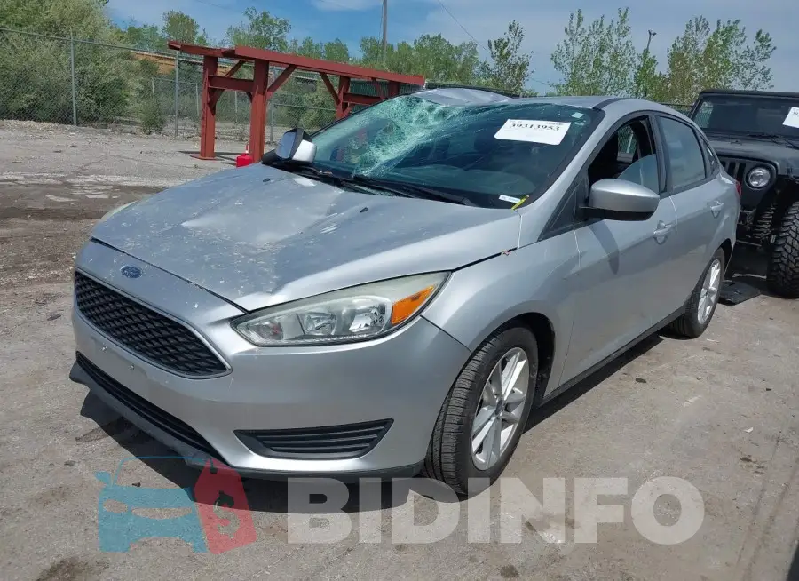 1FADP3F26JL318749 Photo# 2