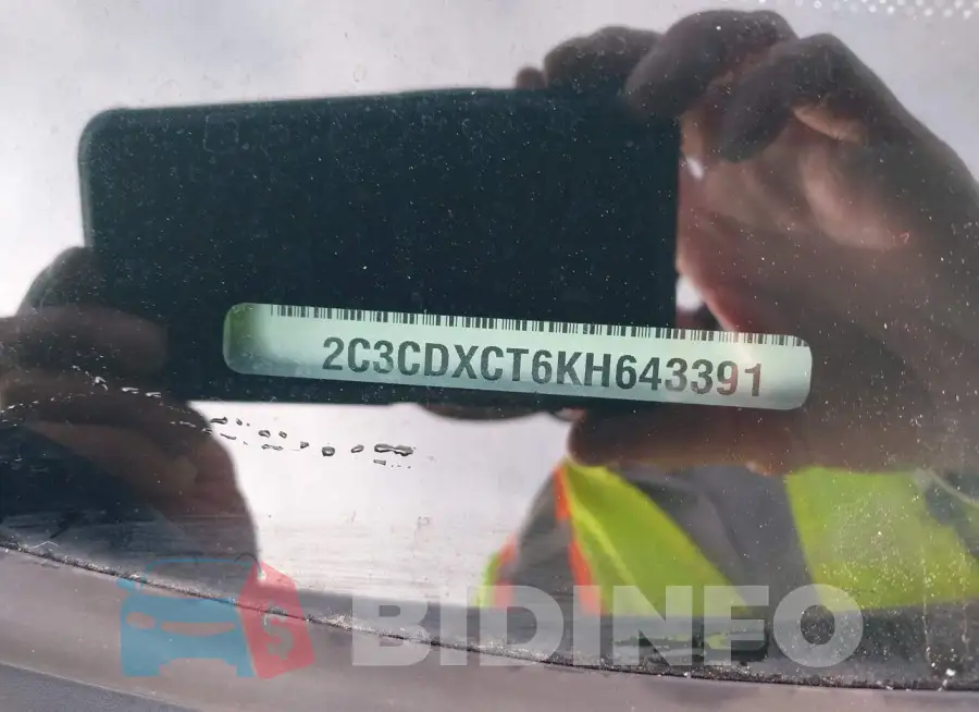 2C3CDXCT6KH643391 Photo# 9