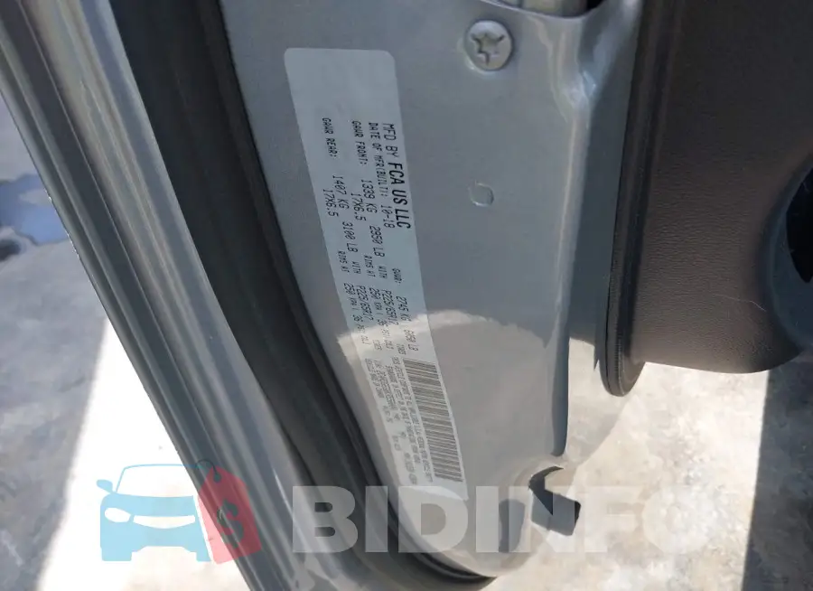 2C4RDGEG8KR558004 Photo# 9