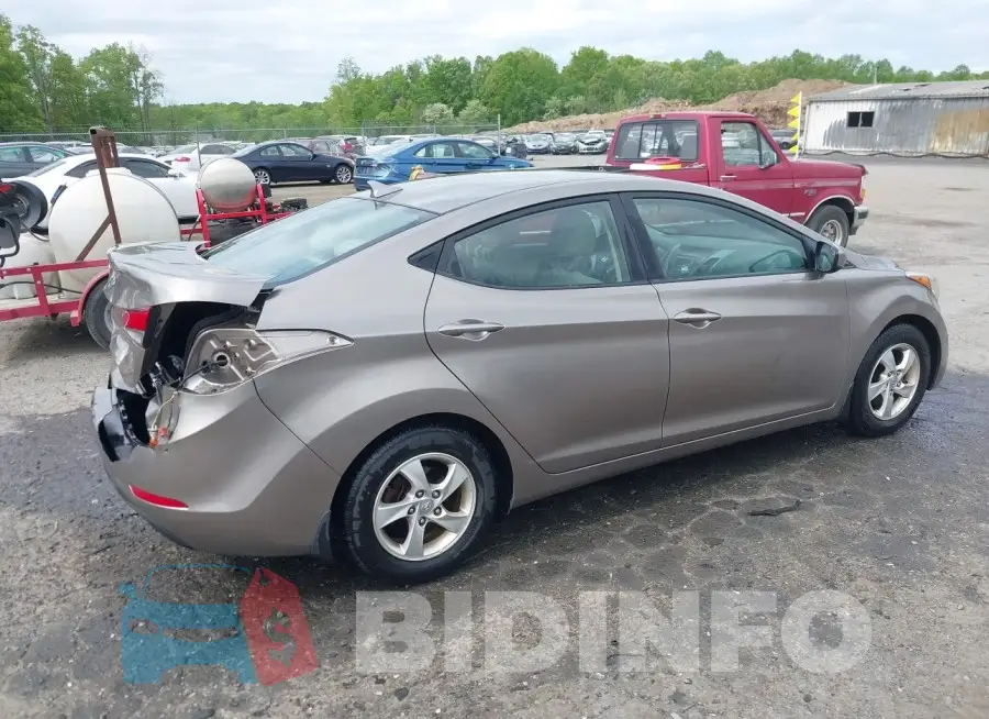 5NPDH4AE2FH646938 Photo# 4