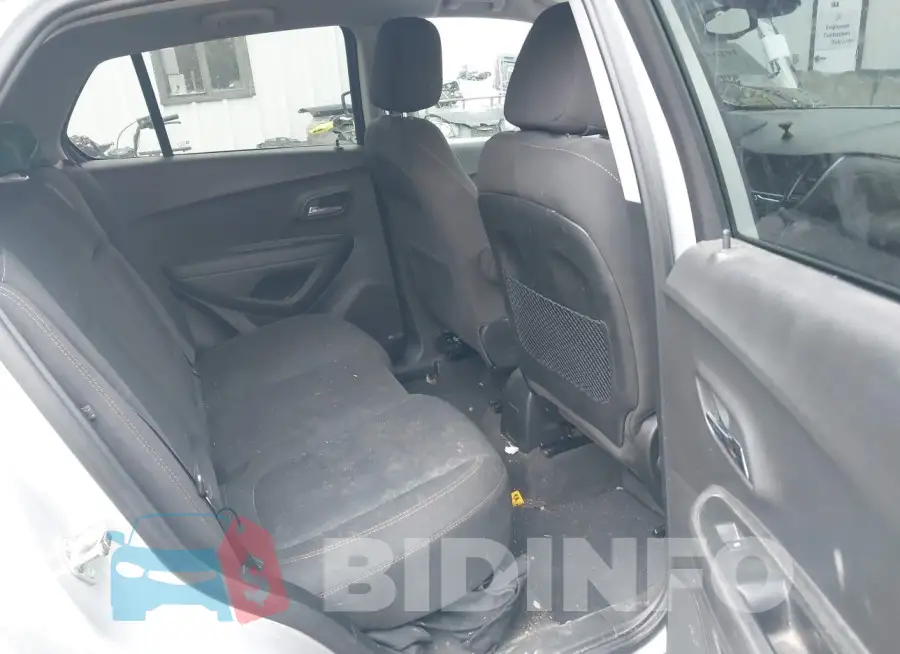 3GNCJNSB6LL112872 Photo# 8