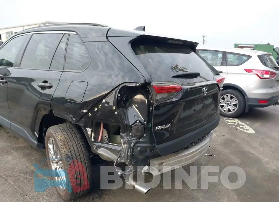 2T3C1RFV8MC156307 Photo# 6