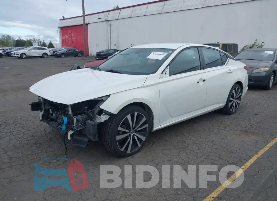 1N4BL4CV6LN316207 Photo# 2