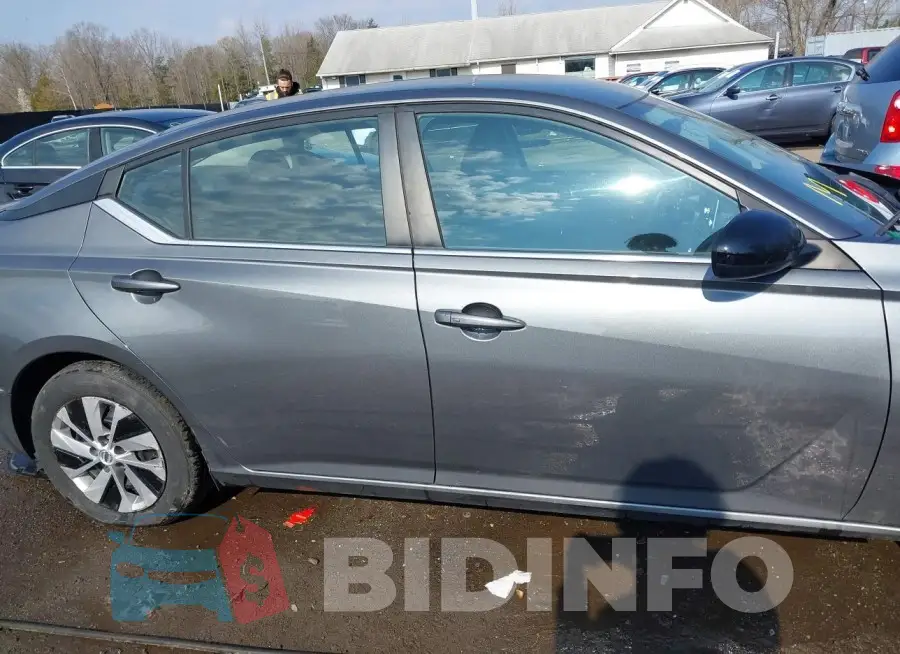 1N4BL4CV7KC217437 Photo# 13