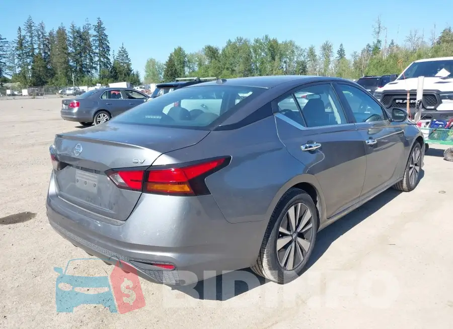 1N4BL4DV3MN305715 Photo# 4