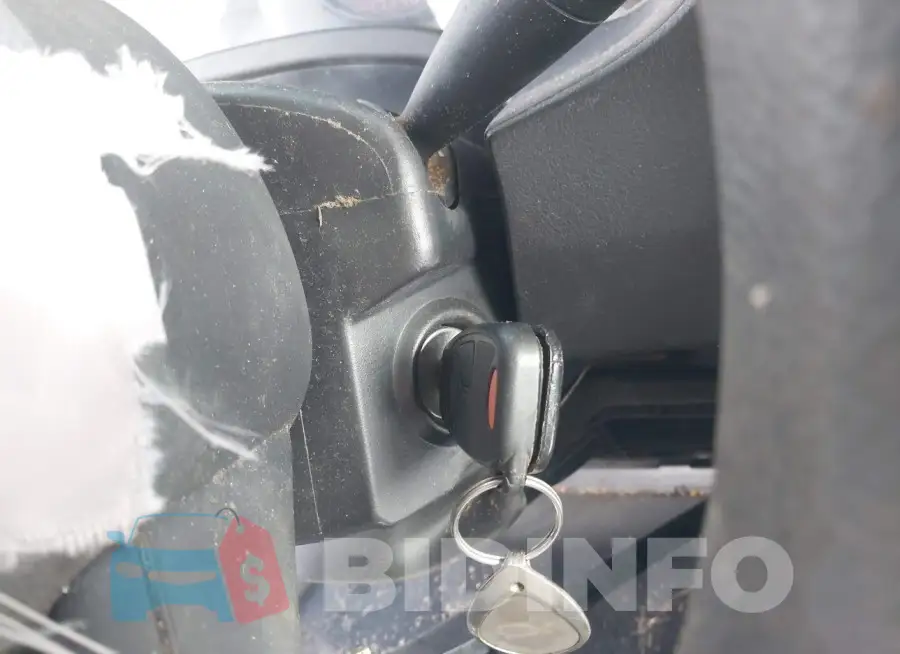 1C4NJPBAXFD124179 Photo# 11