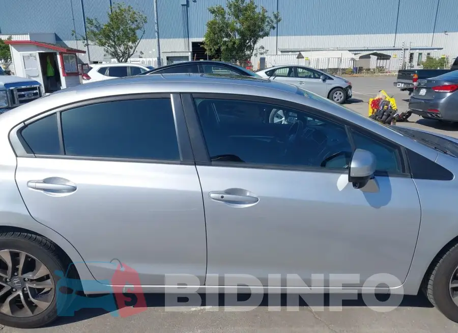 19XFB2F84EE217627 Photo# 14